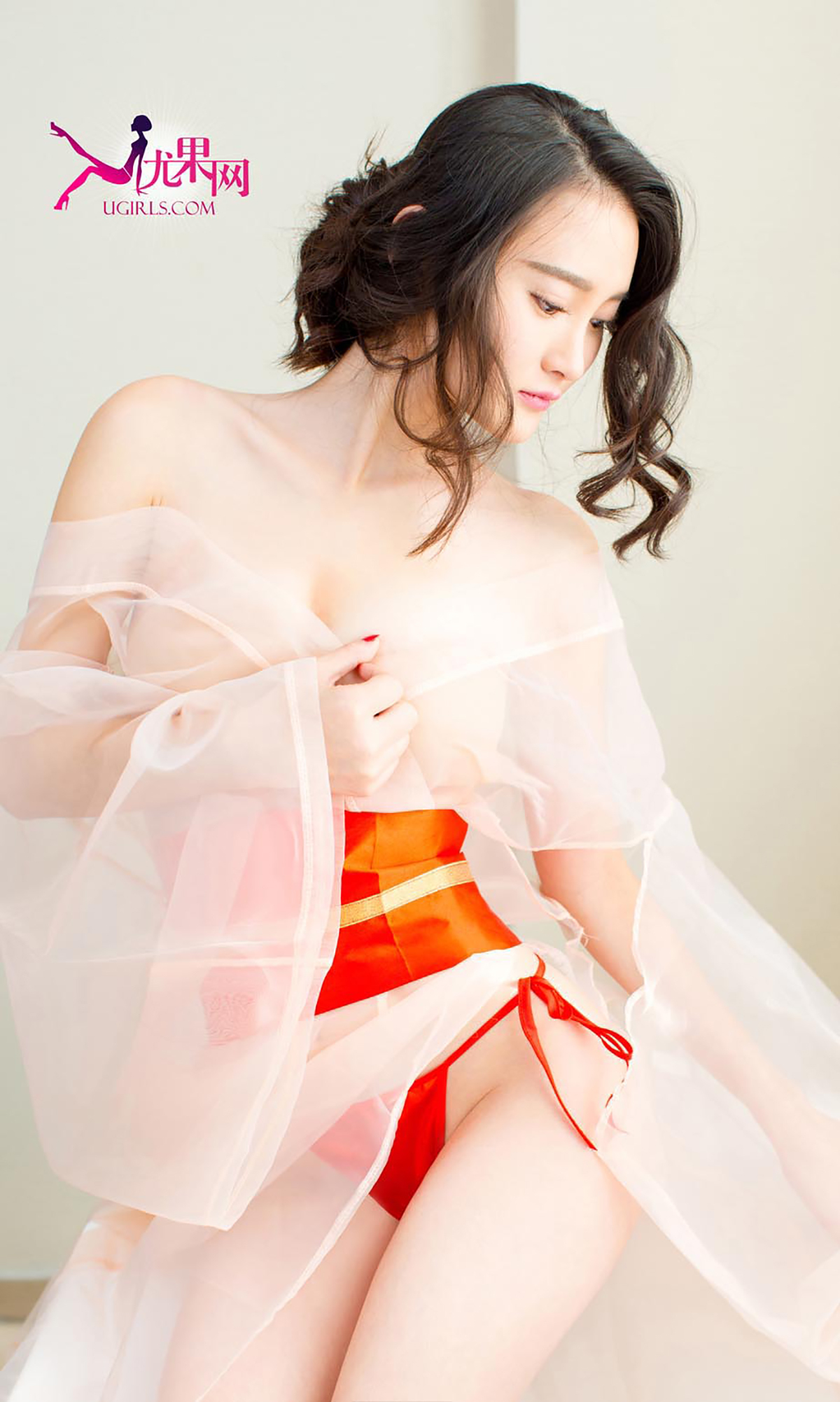 [Ugirls尤果网] 2015 No.151 潇潇